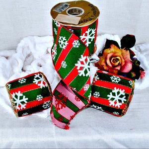 NWT Scandinavian striped snowflake jacquard design